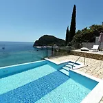 Platakia Blu Apartment *