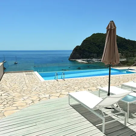 Platakia Blu דירה פאלאוקסטריצה