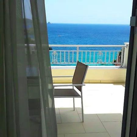 Platakia Blu * 팔레오카스트리차